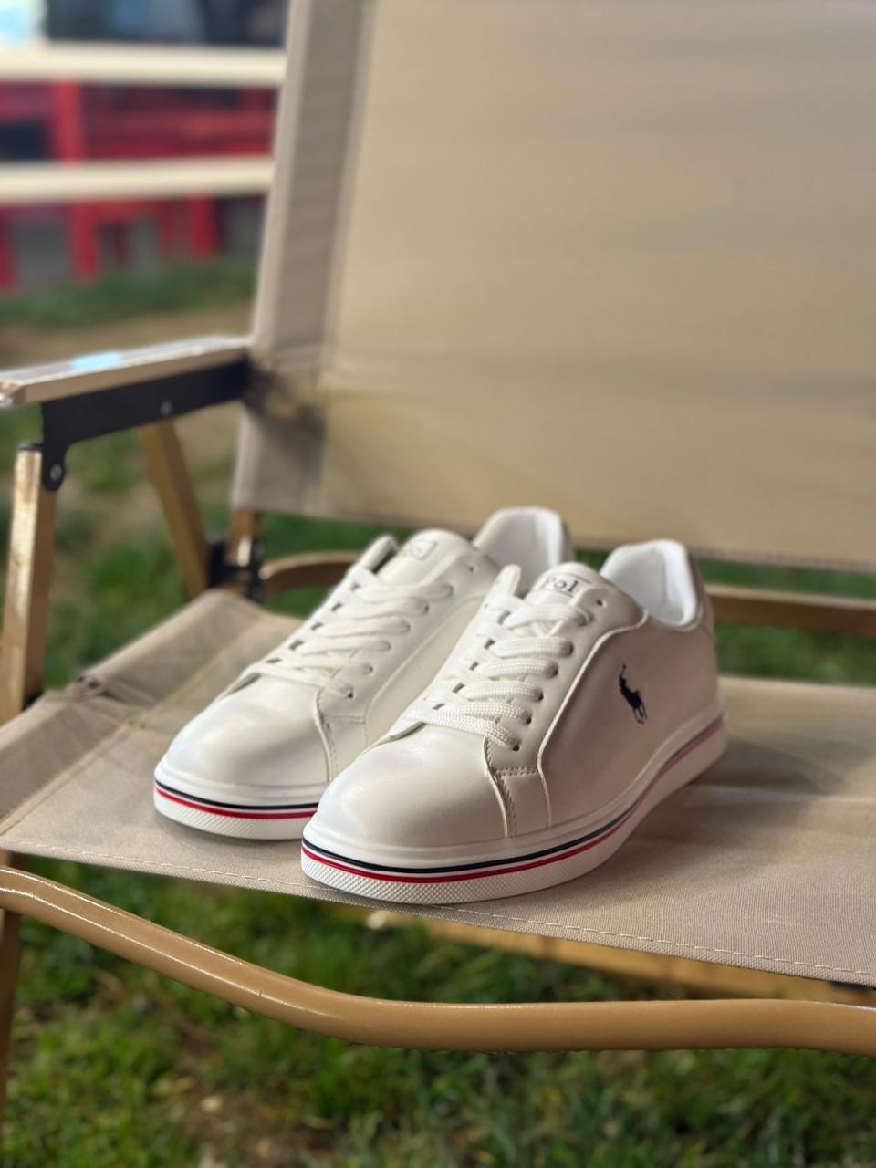 Klassik Ağ Kişi Krasovkası - Gündəlik Şıqlıq